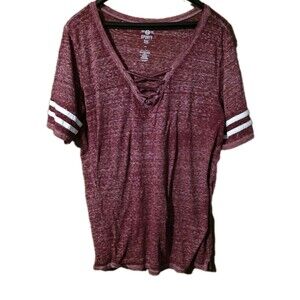SO Sporty Tee Red Laced V-Neck S/S Embellished Knit T-Shirt Top Size Lg